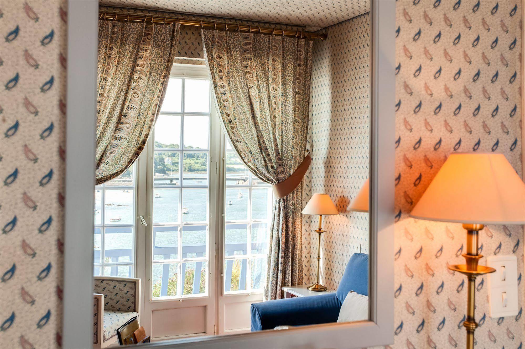 Hotel Le Goyen Audierne Zewnętrze zdjęcie
